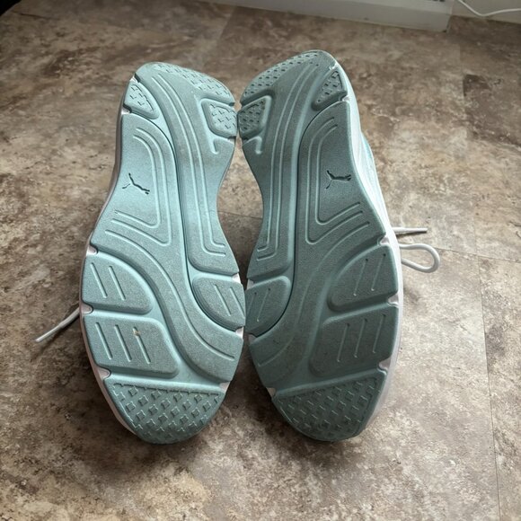 Puma Soft Ride Women’s Sneakers – Teal/White – Size 7.5 – Excellent - Picture 3 of 5
